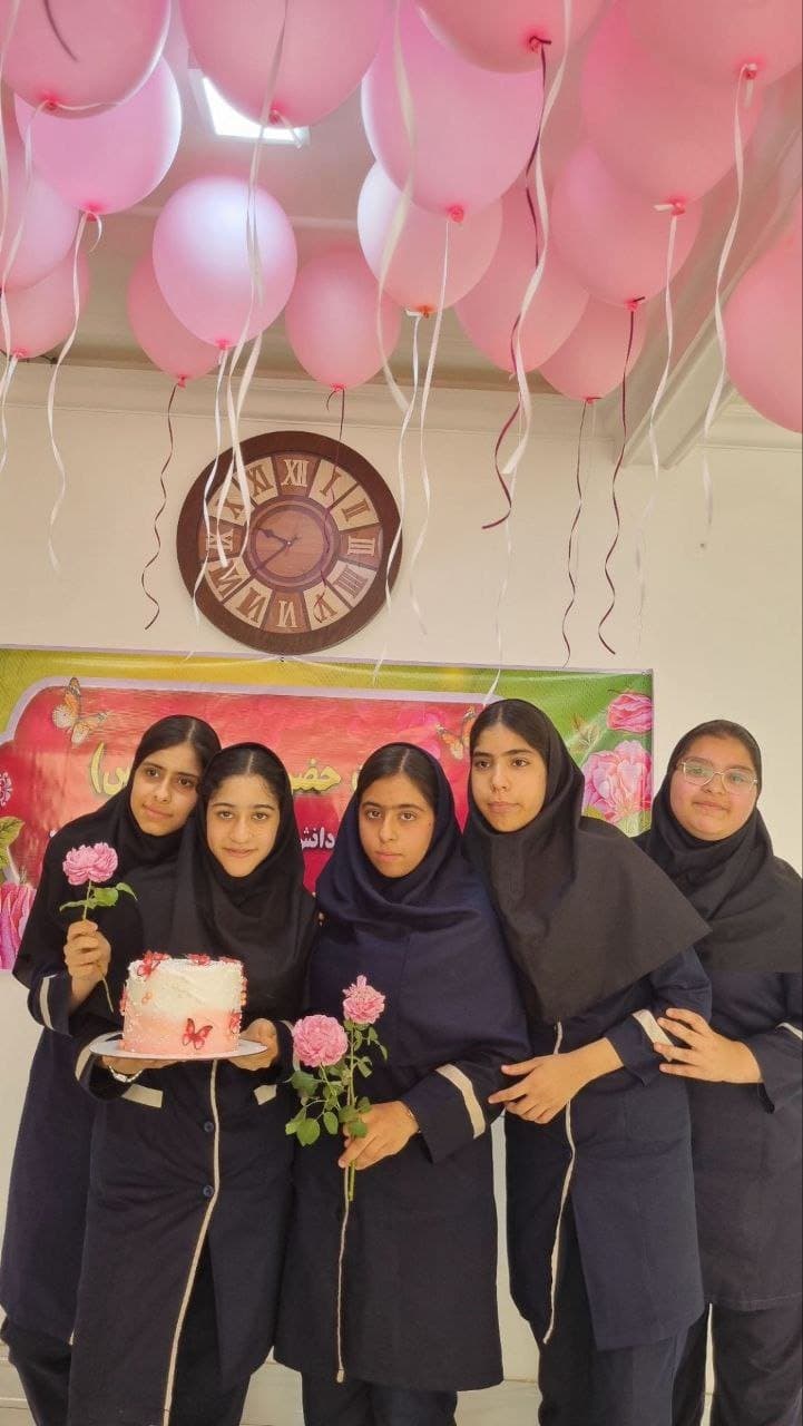 دبیرستان متوسطه اول سیمای نور ماهشهر